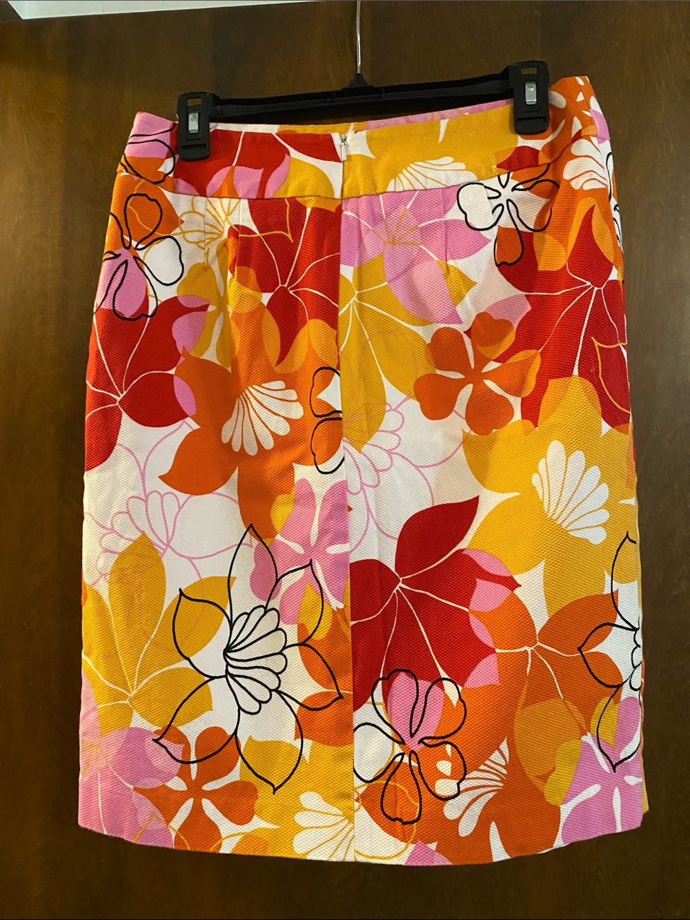 GRACE DANE LEWIS vintage bright floral sheath skirt. Hidden back zipper. - Picture 2 of 6